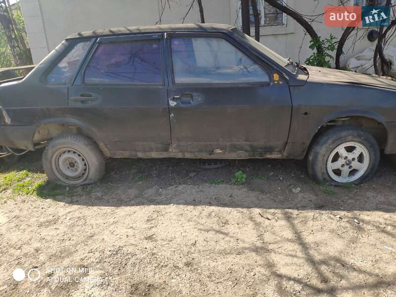 Седан ВАЗ / Lada 21099 1995 в Чернівцях