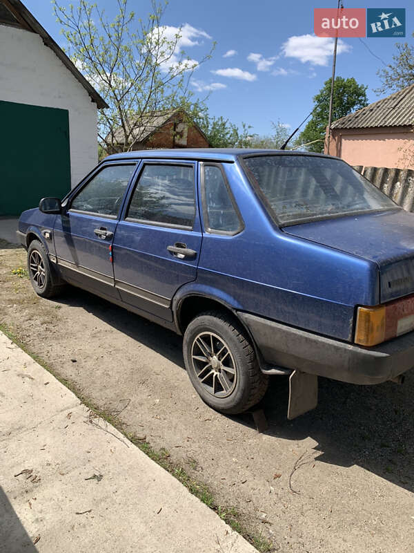 Седан ВАЗ / Lada 21099 2006 в Новгородці