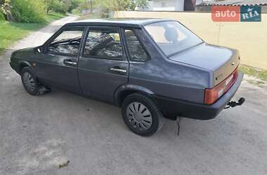 Седан ВАЗ 21099 2000 в 
