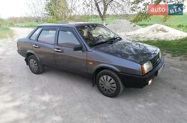 Седан ВАЗ 21099 2000 в 