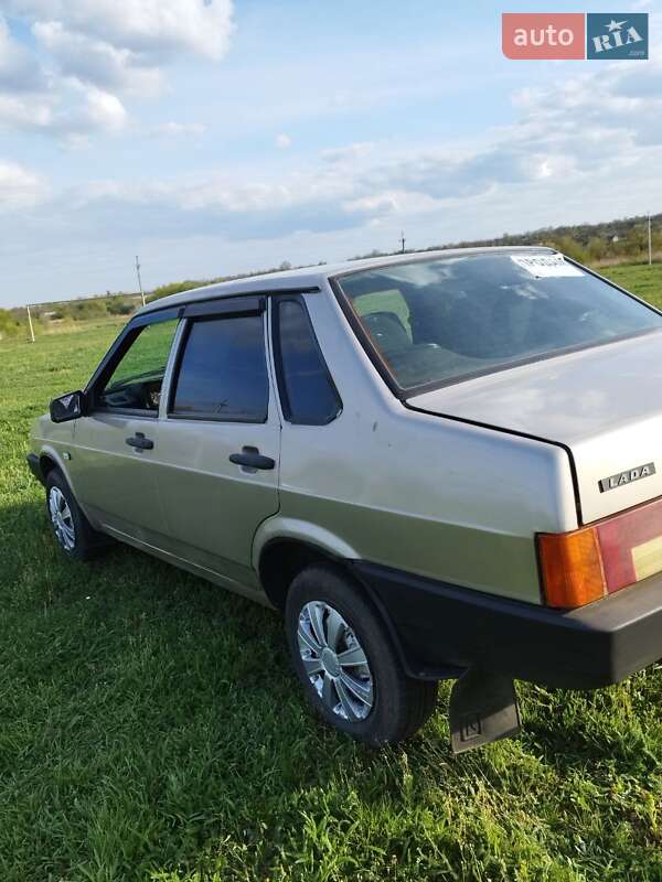 Седан ВАЗ / Lada 21099 2006 в Новоукраинке