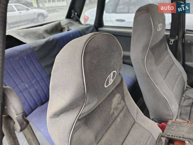 Седан ВАЗ / Lada 21099 2000 в Днепре