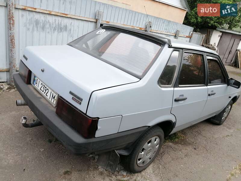 Седан ВАЗ / Lada 21099 2002 в Борисполе