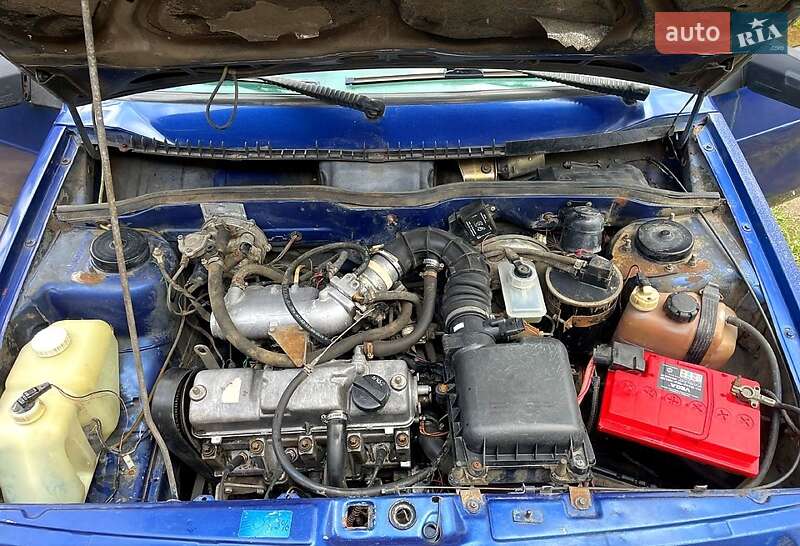 Седан ВАЗ / Lada 21099 2003 в Харькове
