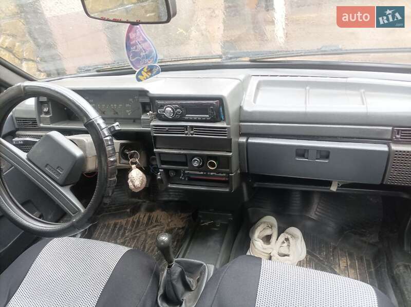 Седан ВАЗ / Lada 21099 1999 в Славуті