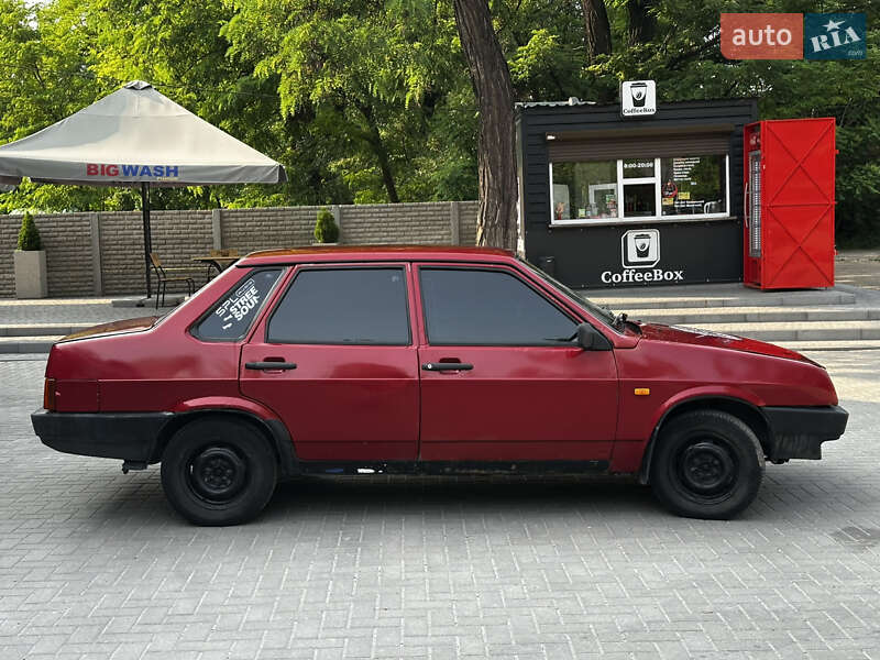 Седан ВАЗ / Lada 21099 1995 в Запорожье