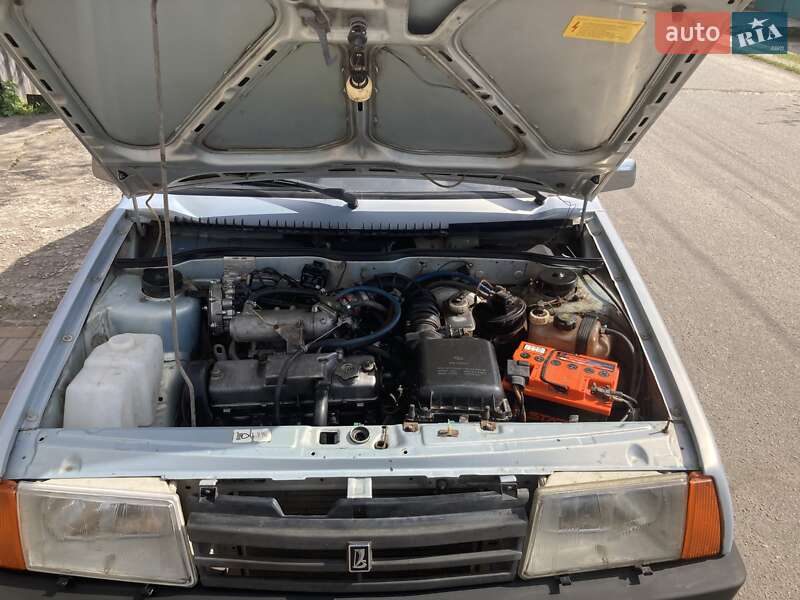 Седан ВАЗ / Lada 21099 2004 в Запоріжжі