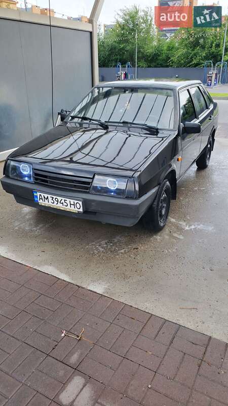 Седан ВАЗ / Lada 21099 2008 в Житомире