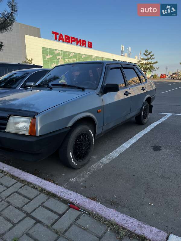 Седан ВАЗ / Lada 21099 1999 в Николаеве