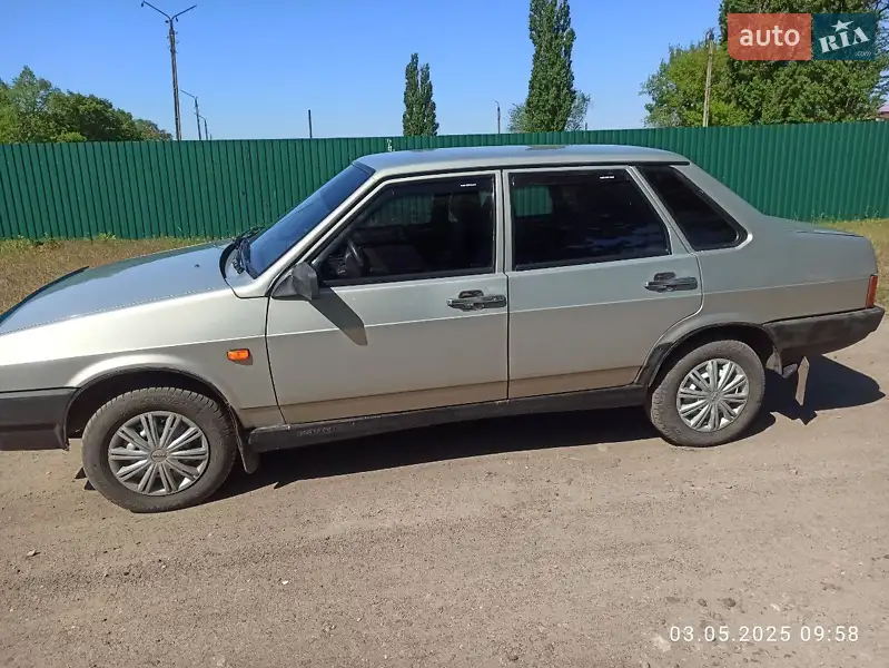 ВАЗ / Lada 21099