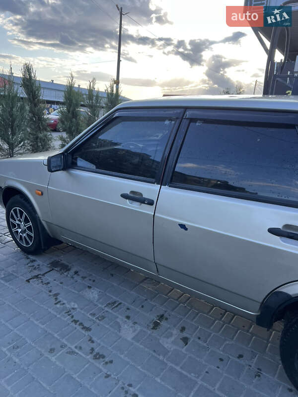 Седан ВАЗ / Lada 21099 1998 в Дніпрі