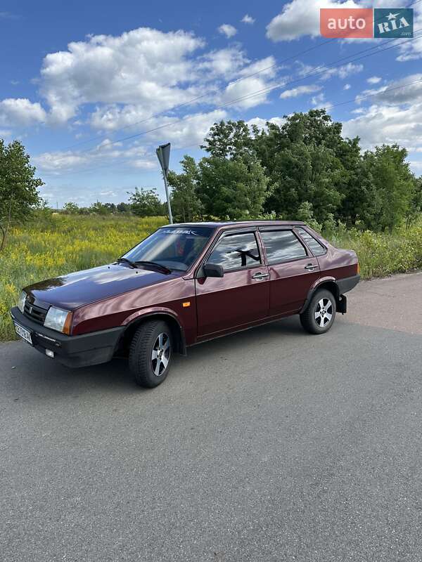 Седан ВАЗ / Lada 21099 2008 в Остер фото 2 Седан ВАЗ / Lada 21099 2008 в Остер