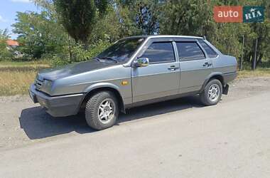 Седан ВАЗ 21099 2002 в Днепре