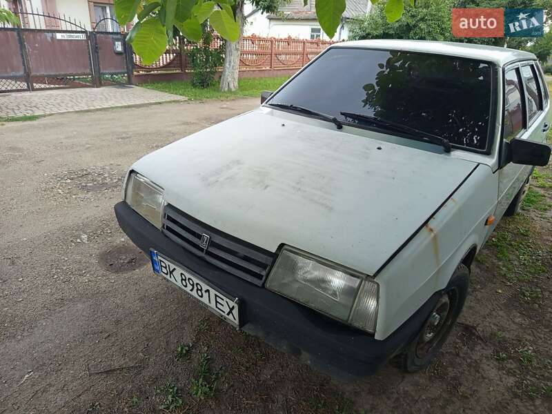 Седан ВАЗ 21099 2005 в 