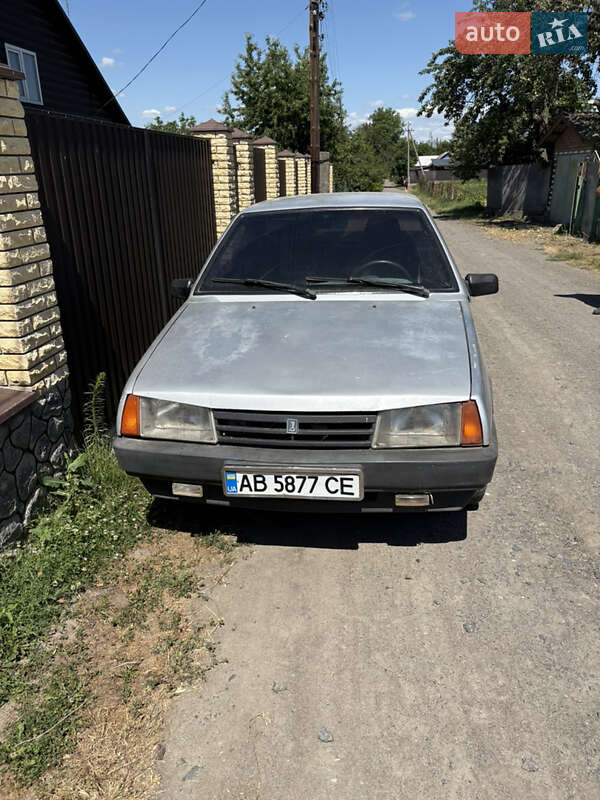 Седан ВАЗ / Lada 21099 2004 в Немирові