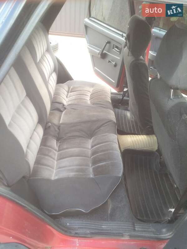 Седан ВАЗ / Lada 21099 1994 в Днепре