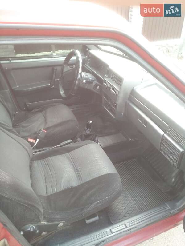 Седан ВАЗ / Lada 21099 1994 в Днепре