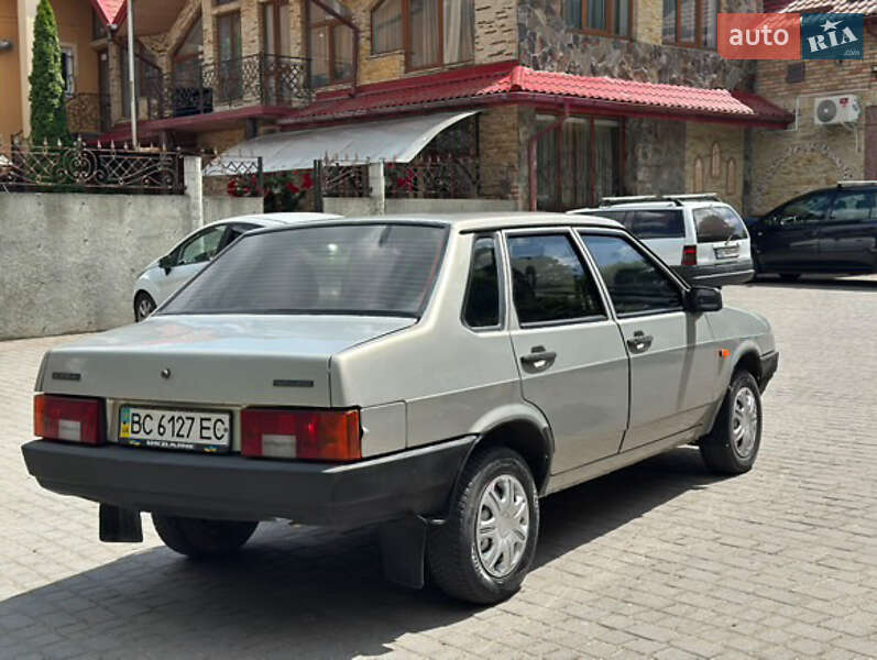 Седан ВАЗ / Lada 21099 2005 в Львове