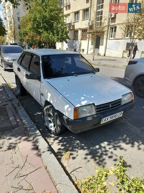 Седан ВАЗ / Lada 21099 1992 в Харькове