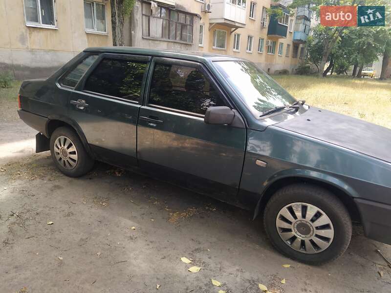 Седан ВАЗ 21099 2005 в 