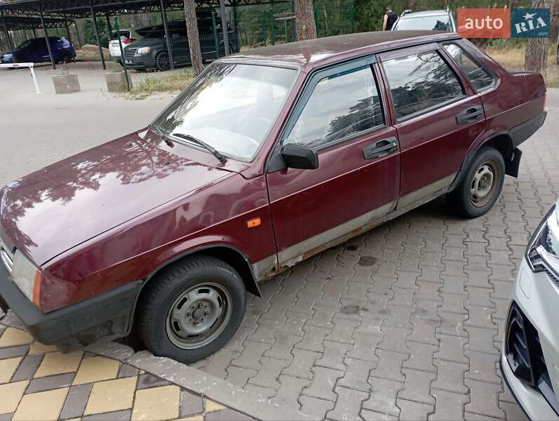 Седан ВАЗ / Lada 21099 2007 в Киеве