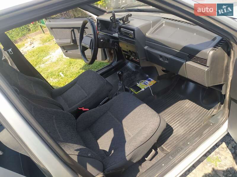 Седан ВАЗ / Lada 21099 2005 в Білій Церкві