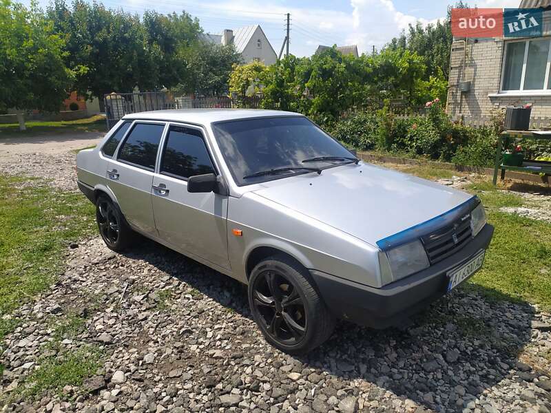 ВАЗ / Lada 21099 2005
