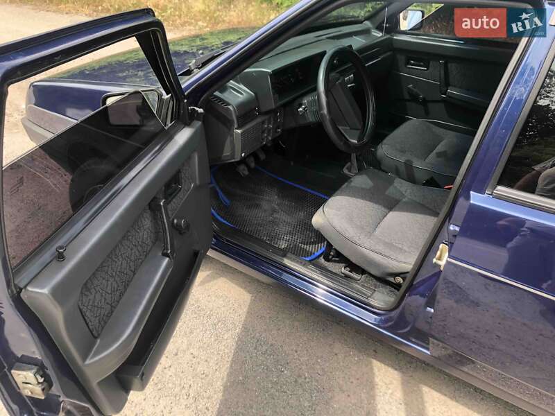 Седан ВАЗ / Lada 21099 2005 в Казатине