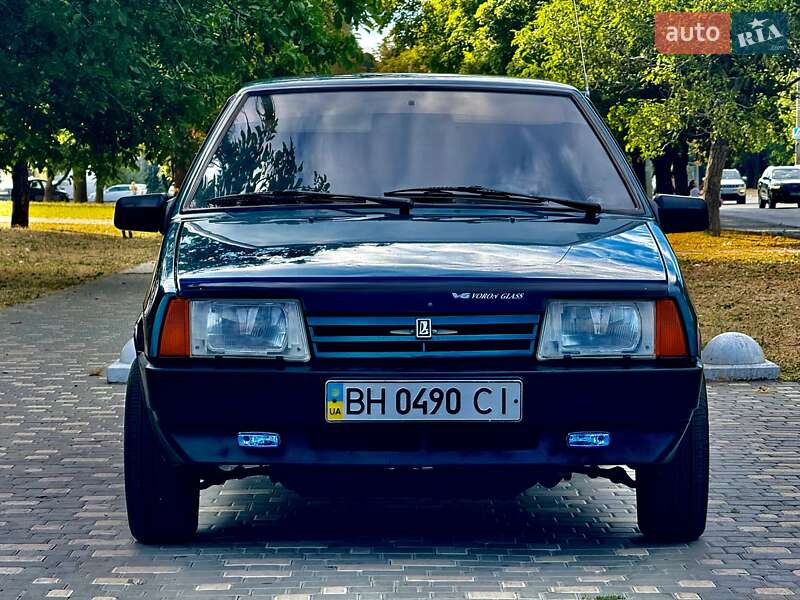 Седан ВАЗ / Lada 21099 1999 в Одессе