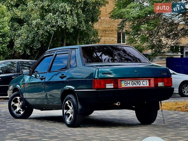 Седан ВАЗ / Lada 21099 1999 в Одессе