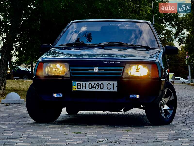 Седан ВАЗ / Lada 21099 1999 в Одессе