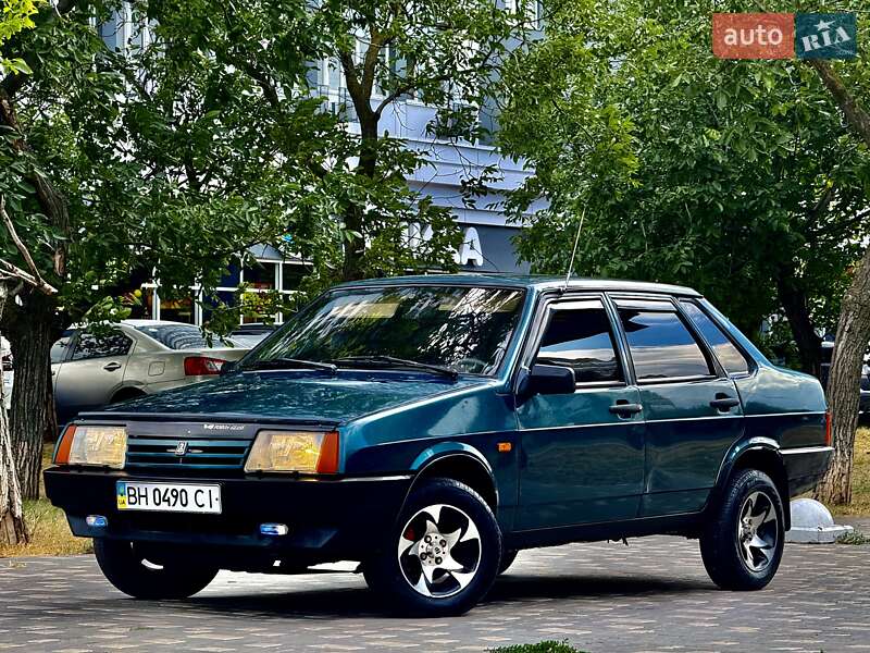 Седан ВАЗ / Lada 21099 1999 в Одессе