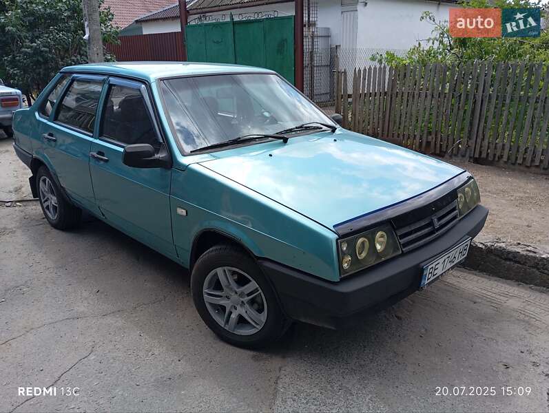Седан ВАЗ / Lada 21099 1999 в Николаеве