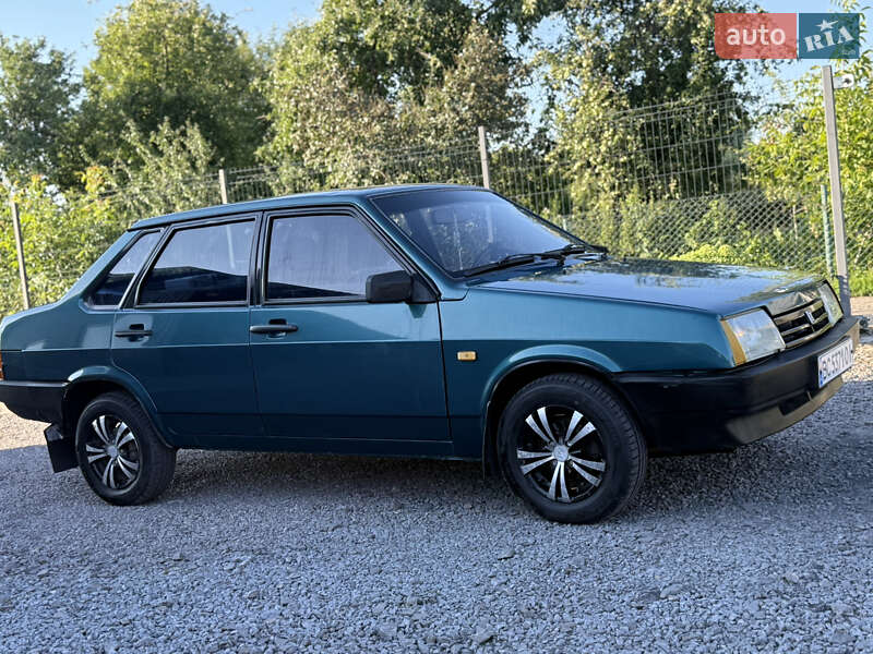 Седан ВАЗ / Lada 21099 1999 в Радехові