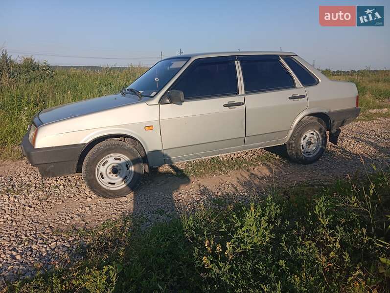 Седан ВАЗ / Lada 21099 2008 в Івано-Франківську