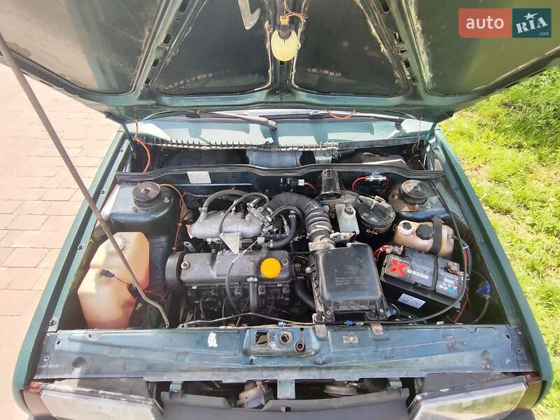 Седан ВАЗ / Lada 21099 2004 в Славуте