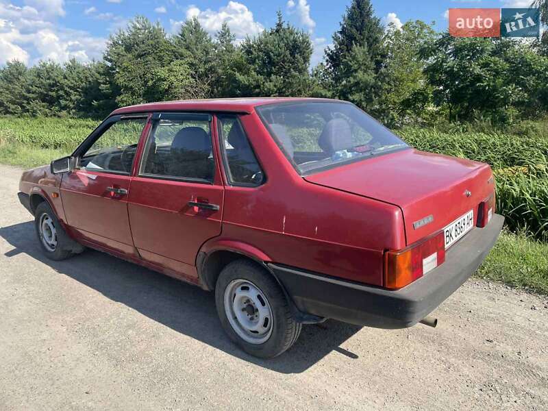 Седан ВАЗ / Lada 21099 2007 в Сарнах