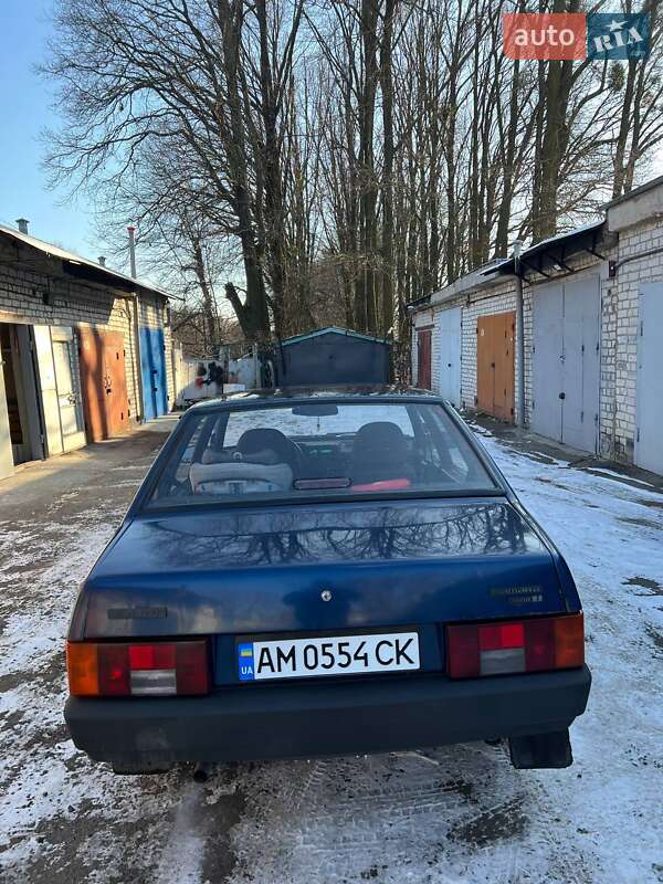 Седан ВАЗ / Lada 21099 2005 в Житомире