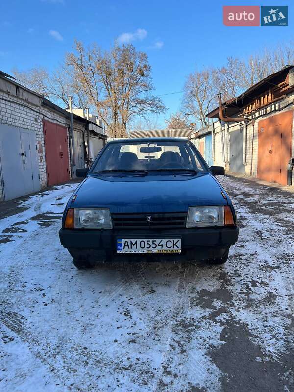 Седан ВАЗ / Lada 21099 2005 в Житомире