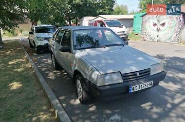 Седан ВАЗ 21099 2002 в Сваляве