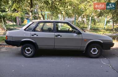Седан ВАЗ 21099 1998 в Києві