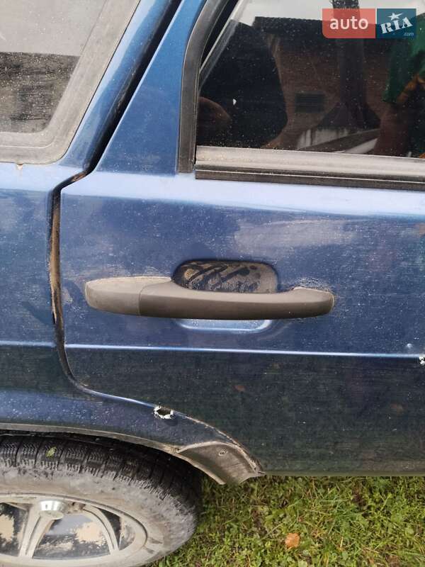Седан ВАЗ / Lada 21099 2007 в Косові