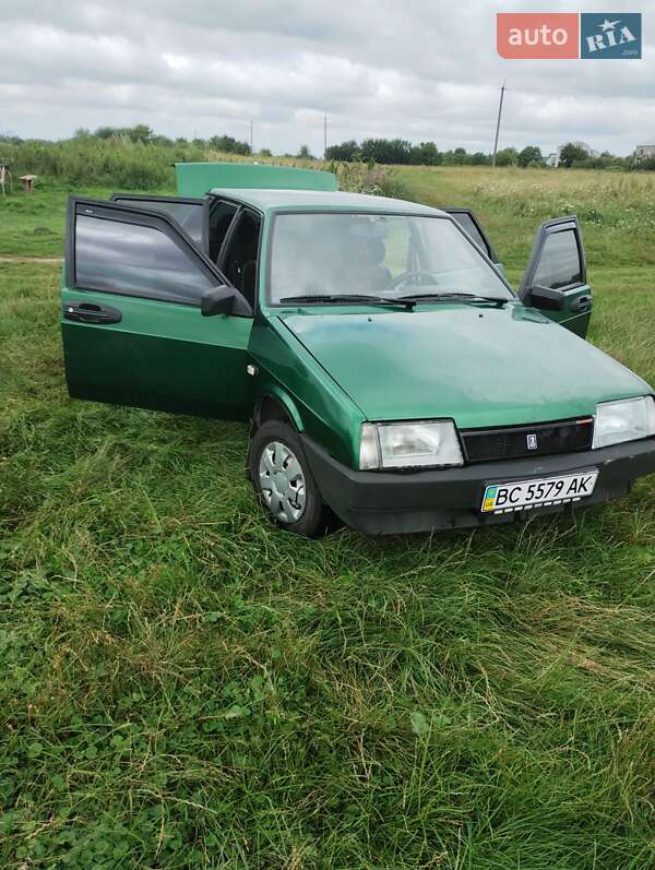 Седан ВАЗ / Lada 21099 1999 в Буске