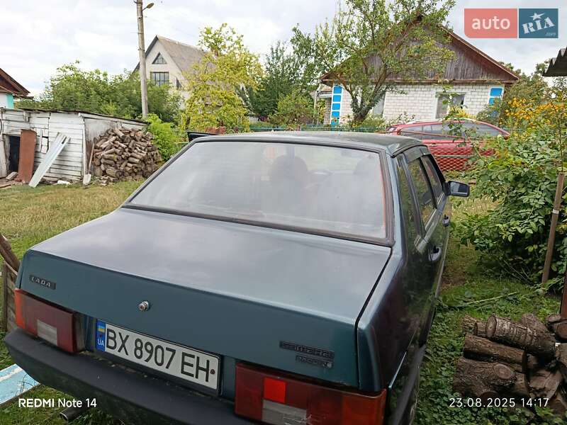 Седан ВАЗ / Lada 21099 2005 в Волочиске