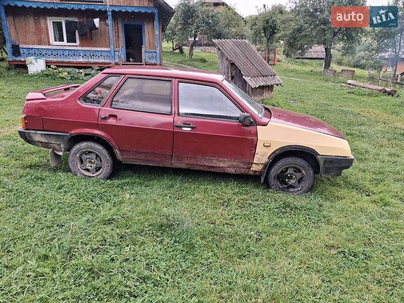 Седан ВАЗ / Lada 21099 1992 в Сколе