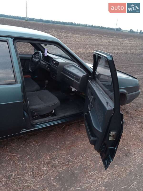 Седан ВАЗ / Lada 21099 2005 в Недригайлове