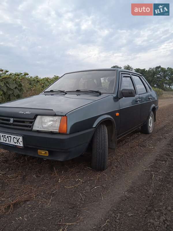 Седан ВАЗ / Lada 21099 2005 в Недригайлове