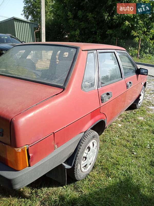 Седан ВАЗ / Lada 21099 1998 в Винниках