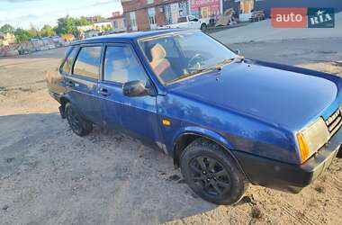 Седан ВАЗ / Lada 21099 2004 в Сумах