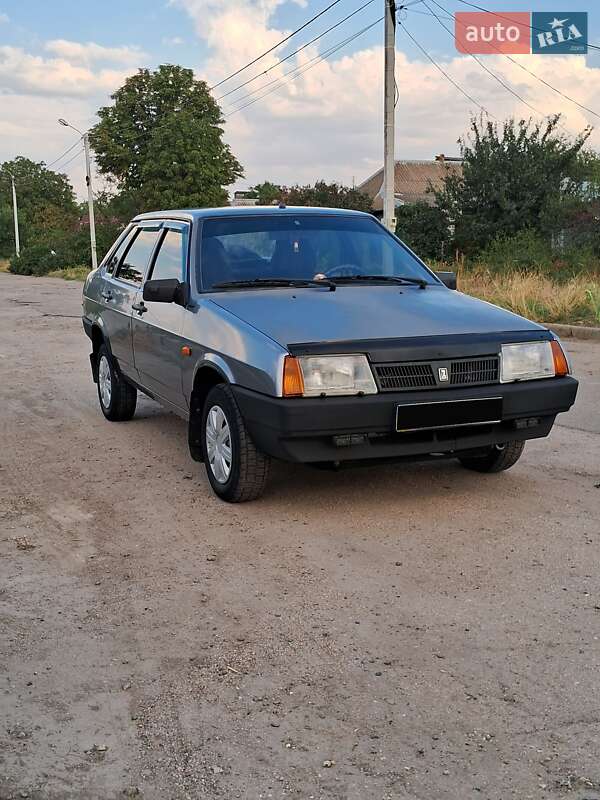 Седан ВАЗ / Lada 21099 2006 в Николаеве